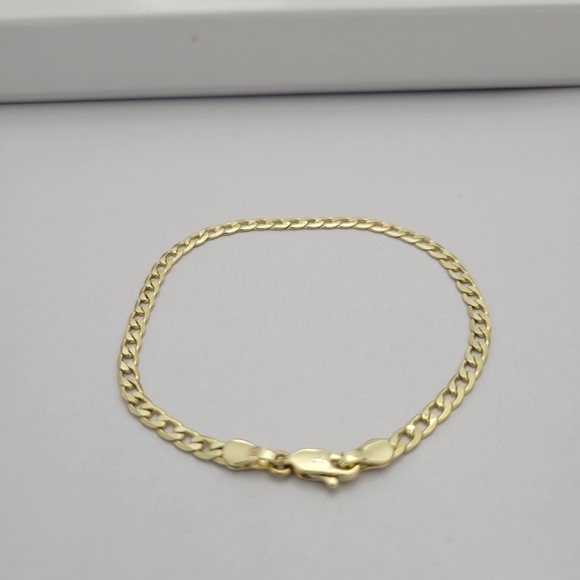 Jewelry - Beautiful women' bracelet